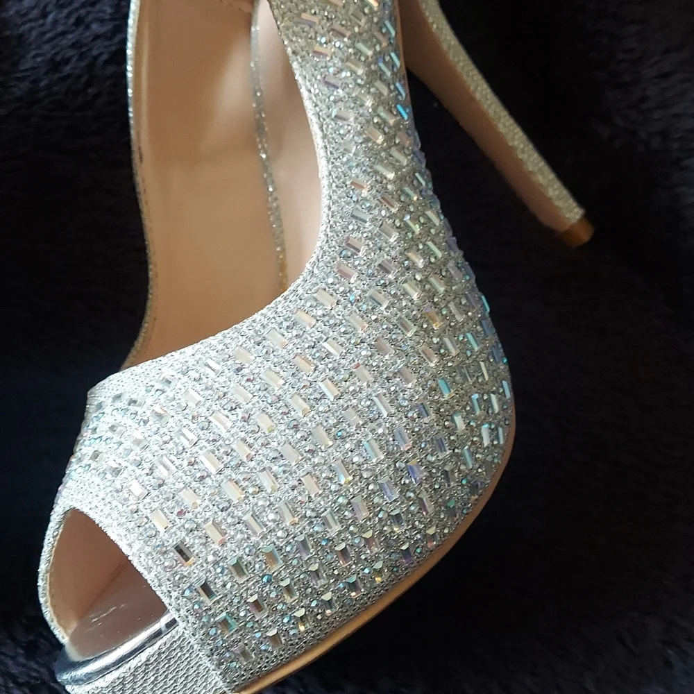Embellished peep toe platform 10